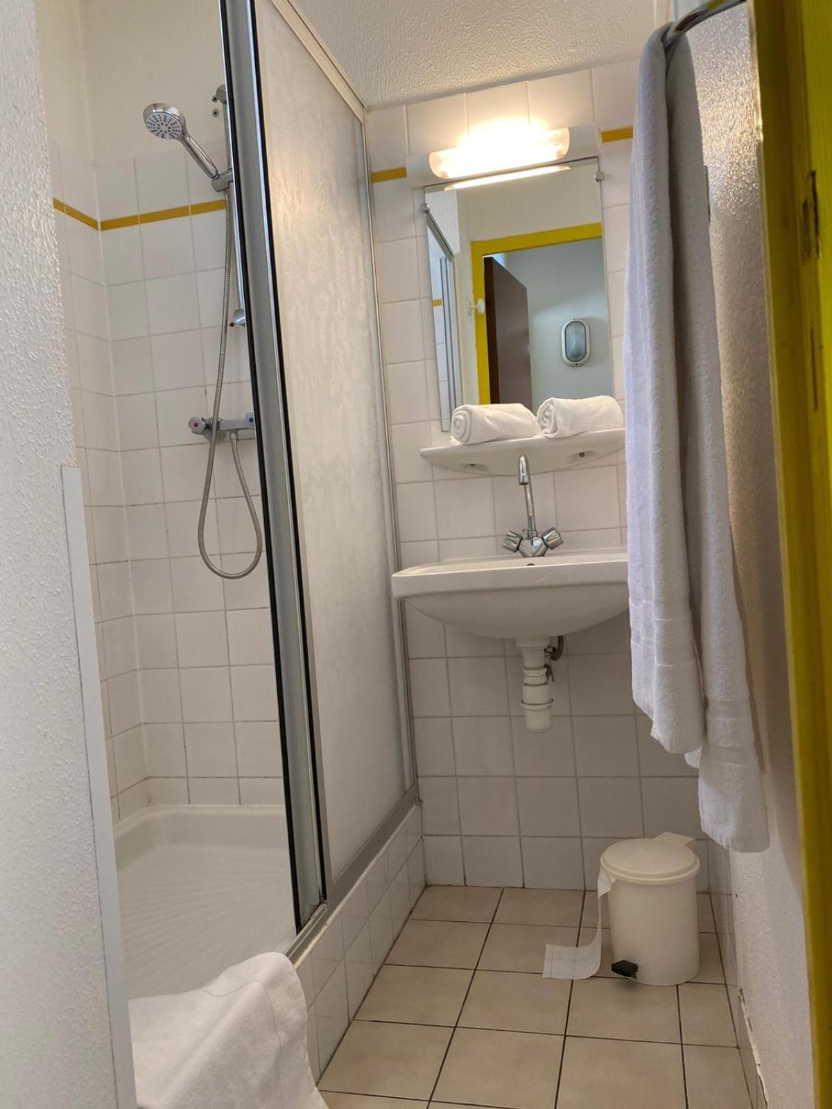Vvf Fouesnant Les Glenan Hotell Exteriör bild